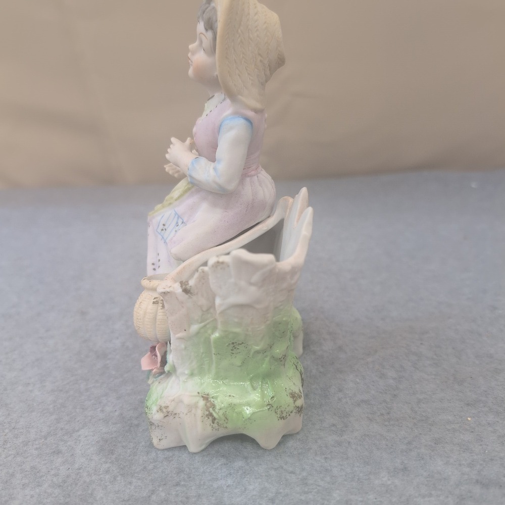 Vintage‎ Porcelain Figurine Girl with Straw Hat Planter Flower Pot Holder 1194 - Picture 2 of 6